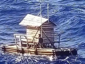 【蜗牛棋牌】现实版“少年派”：印尼小伙海上漂浮49天后获救