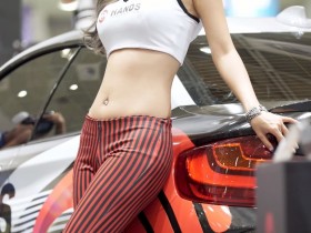 【蜗牛棋牌】韩国性感女模Han Soul车展直拍20200402