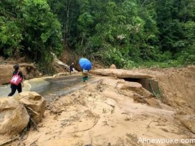 【蜗牛扑克】印度雨季引发洪水和泥石流 已致15人死