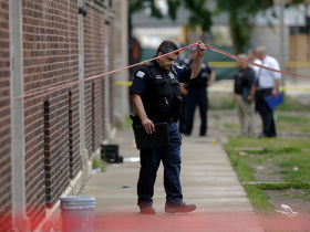 【蜗牛扑克】芝加哥暴力事件再发酵 6天内13人遭枪杀70人受伤