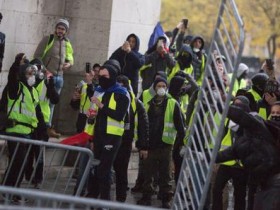 【蜗牛棋牌】法国“黄马甲”抗议继续 又有140多人被警方拘留