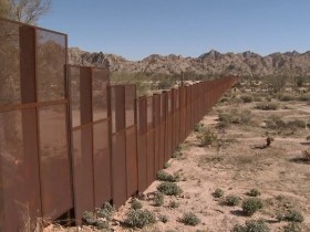 【蜗牛棋牌】白宫助手承认：给边境墙埋单的将是美国纳税人