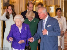 【蜗牛棋牌】英国女王举办招待会 庆祝查尔斯王储头衔被授50年