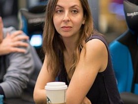【蜗牛棋牌】Maria Konnikova:牌桌赢钱后扭转了我的金钱观(下)