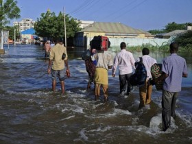 【蜗牛棋牌】索马里洪灾肆虐 已致25人死亡超27万人流离失所