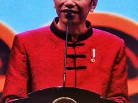 【蜗牛棋牌】印尼举办农历新年庆祝活动 总统佐科身着唐装出席