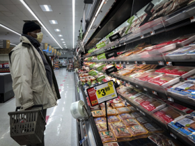 【蜗牛棋牌】疫情致肉类供应紧张 美国大型超市开启限购模式