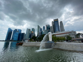 【蜗牛棋牌】新加坡经济师调查报告预测新加坡经济全年萎缩6％