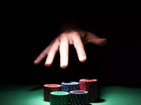 【蜗牛棋牌】德州扑克在运气最好的时候让对手全军覆没