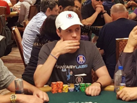 【蜗牛棋牌】Daniel Negreanu为陷入困境的小企业筹款。