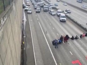 【蜗牛棋牌】12人因参与美国西雅图的抗议活动而被捕