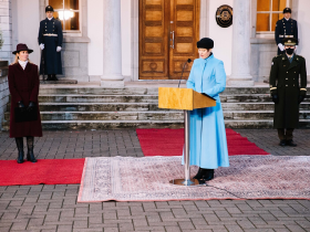 【蜗牛棋牌】爱沙尼亚总统卡柳莱德任命新政府成员