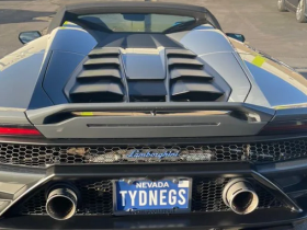 【蜗牛棋牌】Ryan Fee兰博车牌嘲讽Daniel Negreanu