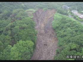 【蜗牛棋牌】日本静冈泥石流已致2人死亡 20人下落不明
