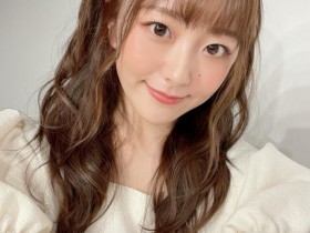 【蜗牛棋牌】青空光(青空ひかり)新作品介绍阴沉伊美少女化身为爱鼓掌高手