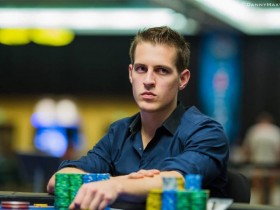 【蜗牛棋牌】Mike McDonald用40W美元买了一张石头图片