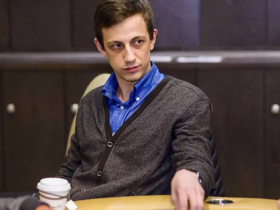 【蜗牛棋牌】出道即巅峰,Alexei Vandyshev成功登顶WSOP主赛事!