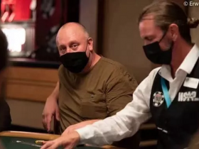 【蜗牛棋牌】男性扑克玩家Tom Hammers为慈善事业参加WSOP女士赛