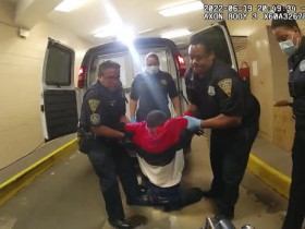 【蜗牛棋牌】美国警方执法过程中致一非裔男子瘫痪 5人将接受审判