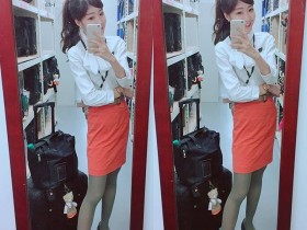 【蜗牛棋牌】高鐵正妹站務員，緊繃的制服，合身的短裙，還有甜死人的笑容：根本台灣最美風景！
