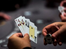 【EV扑克】教学：一手牌教你通过观察价值下注模式，来识破对手的诈唬