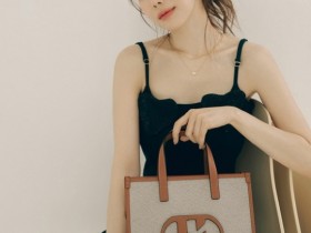 【蜗牛棋牌】韩国女艺人刘仁娜拍代言品牌最新宣传照