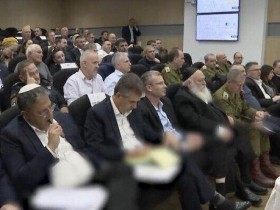 【蜗牛棋牌】外媒：以色列总理办公室宣布，哈马斯将在4天停火期内释放50名人质