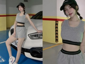 【蜗牛棋牌】香車配美人!白皙正妹」倚靠車頭太吸睛,「大眼甜笑」讓司機戀愛