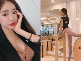 【蜗牛棋牌】正妹伸展時展現「逆天長腿」,優質的「緊身畫面」好讓人衝動啊!