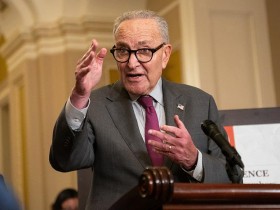 【蜗牛棋牌】美参议院少数党领袖:政府“停摆”可能持续至11月