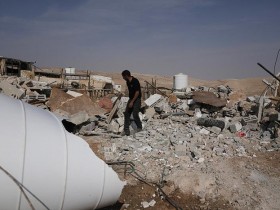 【蜗牛棋牌】以军继续在约旦河西岸拆除巴勒斯坦人建筑