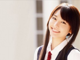 【蜗牛棋牌】《巨乳版新垣結衣?》鄰家女孩穿爆乳比基尼合法嗎!