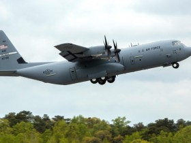 【蜗牛棋牌】墨西哥宣布将进一步提高美军机入境准入条件