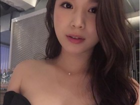 【蜗牛棋牌】E奶「雞排妹」臉書自爆孚乚暈是「粉紅色」的!E級大肉包光幻想就讓人ininder!!!