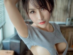 【蜗牛棋牌】巨乳毛衣出動!開胸巨乳毛線衣,大露渾圓酥胸+蜜桃臀,背後那姿勢讓人好想衝動!