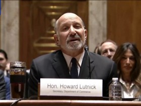 【蜗牛棋牌】美商务部长改口承认多次会面爱泼斯坦