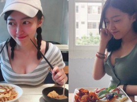 【蜗牛棋牌】肚子餓了!對桌的「彰師大正妹」吃早餐把「奶奶整個放桌上」,讓人不知道要先吃哪個!