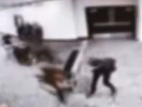 【蜗牛棋牌】“安保糟糕透顶,伊朗刺客带机关枪也能混进来”