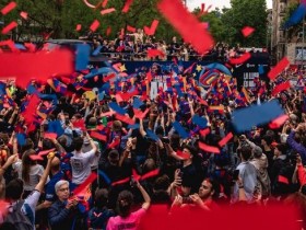 【蜗牛棋牌】世体:如果巴萨在本周末西甲联赛提前夺冠,将在下周一游行庆祝