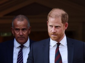 【蜗牛棋牌】哈里王子控英媒窃听电话案败诉,英媒:原告或需承担千万英镑诉讼费