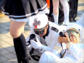 【蜗牛棋牌】C90變態慣例《COSPLAY低角度偷拍集》想看的只是內褲而已吧……