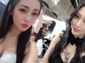【蜗牛棋牌】正妹「夏暮光」旗袍裝側面大挖空,誘惑纖腰和美臀一次展現!