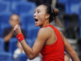 中网女单:郑钦文2-0斯维托丽娜,时隔两年重返四强追平生涯最佳