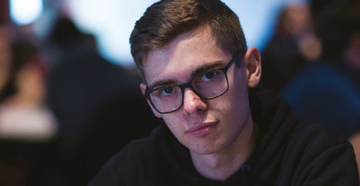 Fedor Holz不满WSOP提前公布百万一滴水报名名单