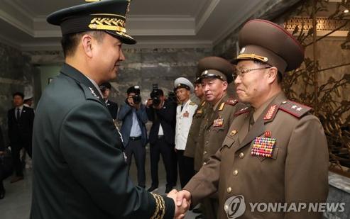 韩朝将讨论在联合警备区试点"互撤哨所解除武装"