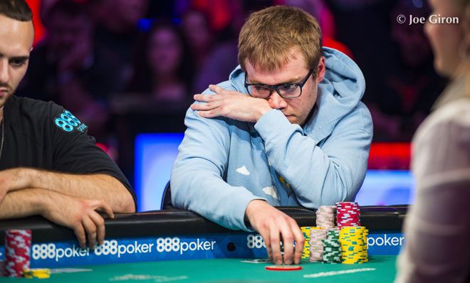 2018 WSOP主赛事9进6： Michael Dyer领跑全局