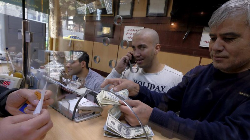 点击查看大图 【蜗牛扑克】美国重启对伊朗制裁 两国进入“对决时刻”?