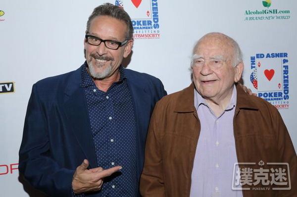 著名演员Ed Asner谈论打牌、人生和他的L.A.慈善晚宴