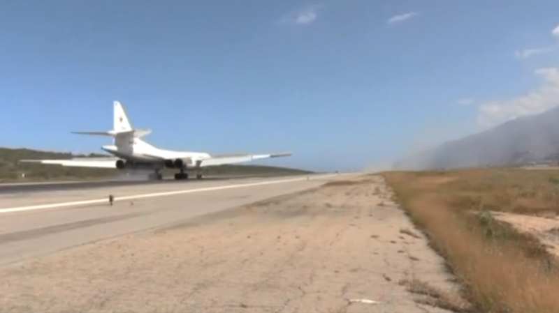 派轰炸机还不够 俄媒：或在美“后院”建空军基地