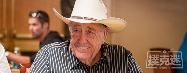 Doyle Brunson接到警探奇怪电话，说有人告他威胁恐吓